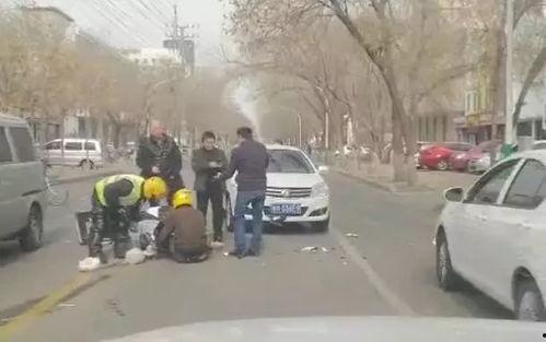 外卖小哥车祸吃瓜视频,生活不易，且行且珍惜
