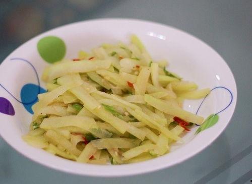 吃瓜吃的剩下很薄的瓜皮,揭秘吃瓜背后的故事