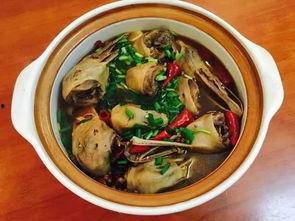 瓜沥吃砂锅鸭头,砂锅鸭头，舌尖上的诱惑