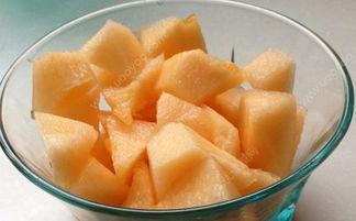 吃哈密瓜堵嗓子