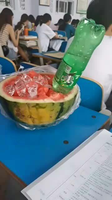 吃小瓜窜稀,揭秘“窜稀”背后的健康谜团