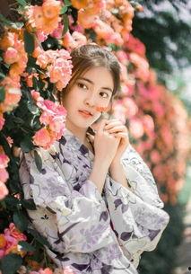 和服女子吃瓜的视频,传统与现代的趣味碰撞