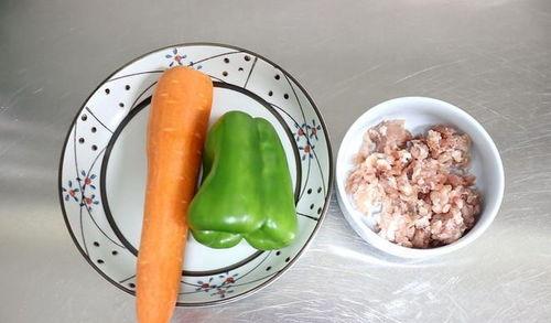 猫耳朵吃瓜视频,萌态十足，带你领略宠物界的欢乐时光