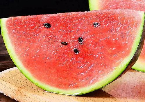 卖马王吃瓜,卖马王与吃瓜群众的趣味故事